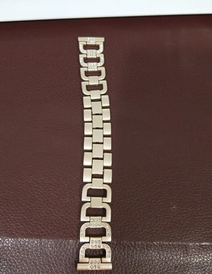 Montre de luxe Diamond D-shaped strap